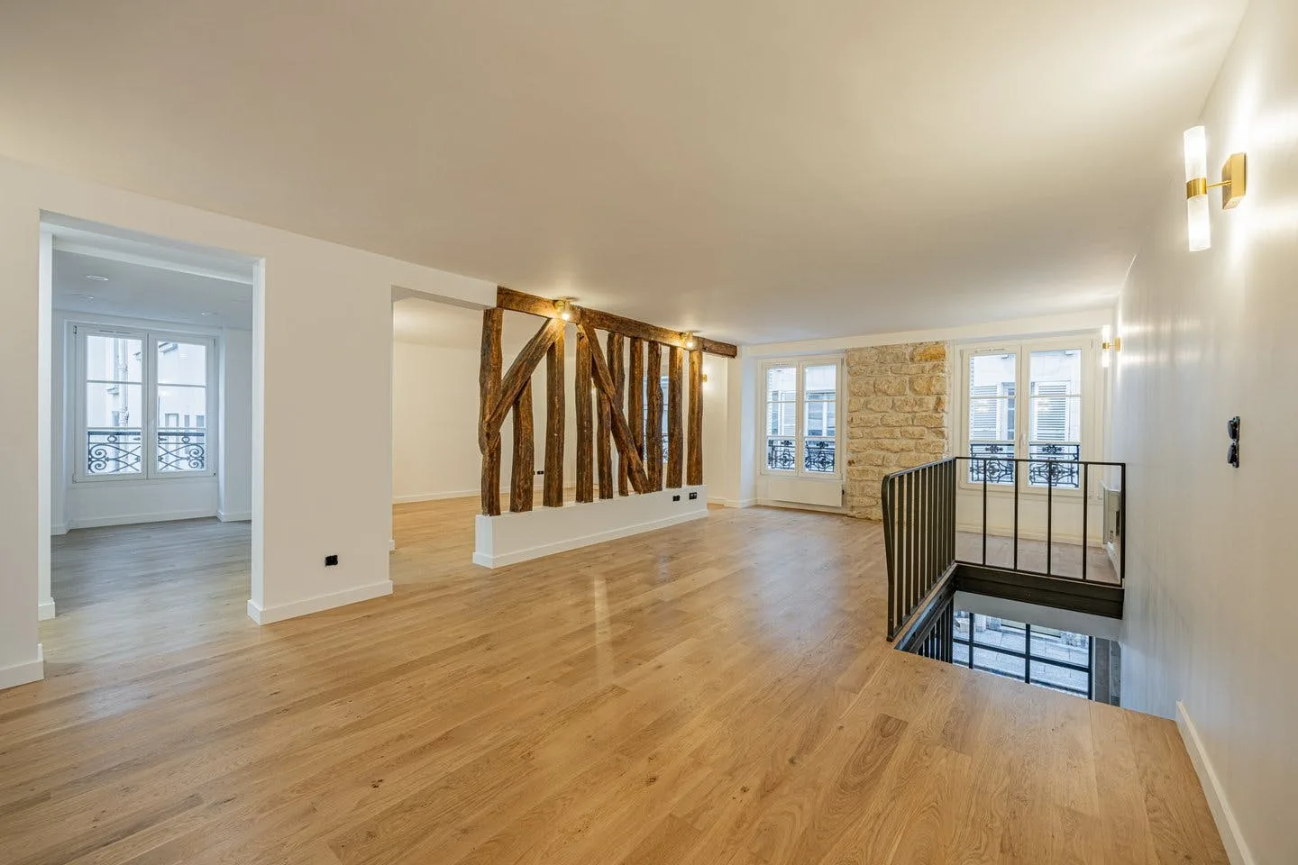 Renovated 525 sqm Industrial Space in Le Marais, Paris — 4