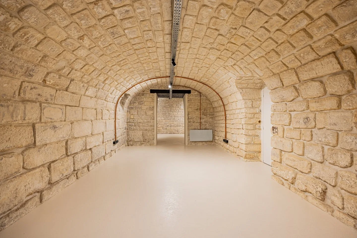 Renovated 525 sqm Industrial Space in Le Marais, Paris — 5