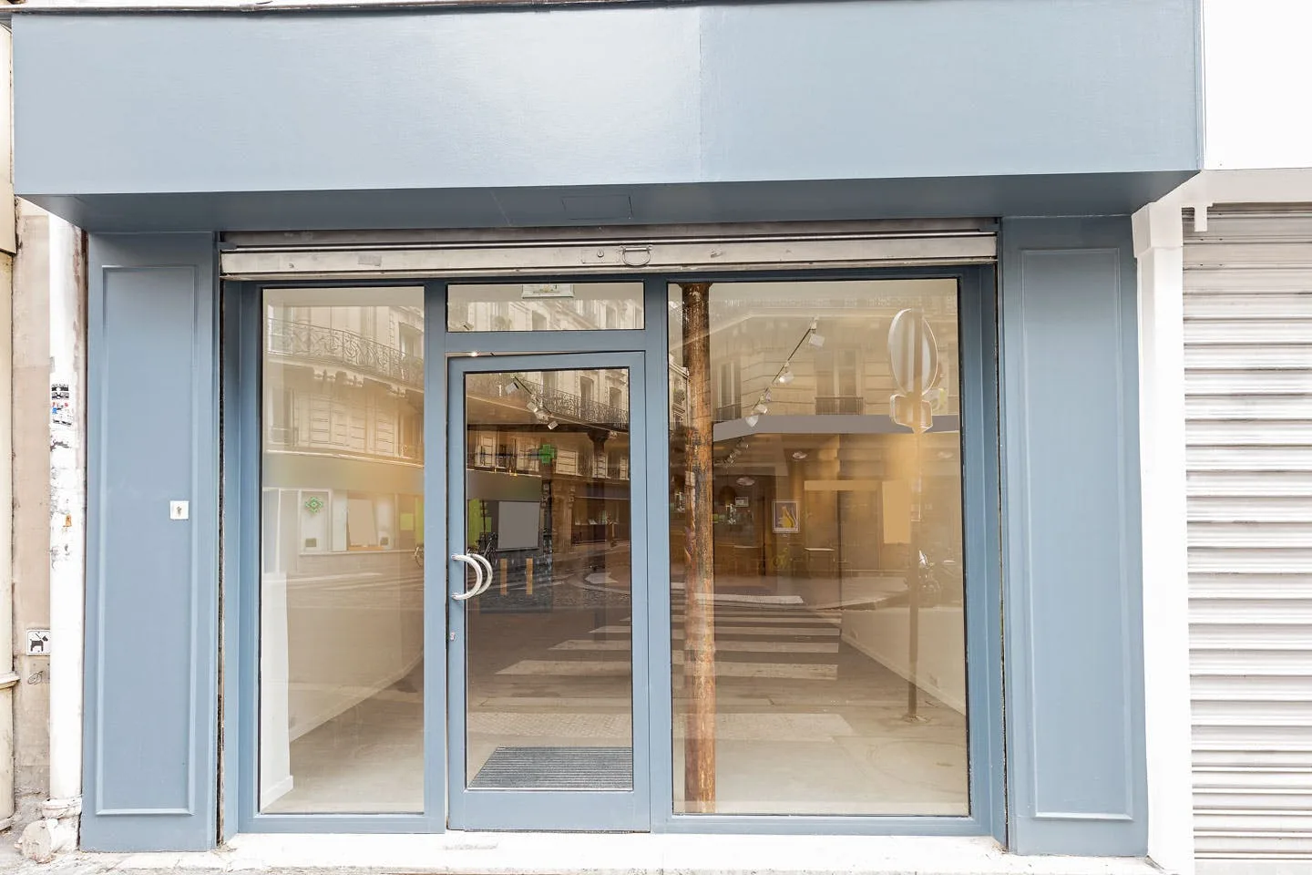 Renovated 63 sqm Pop-Up Space Near République, Paris — 4