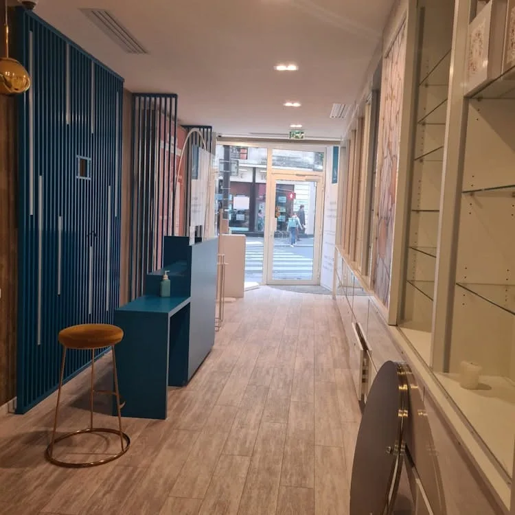Renovated Commercial Space on Rue de Sèvres, Paris — 2