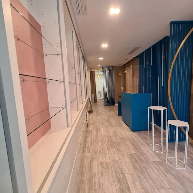 Renovated Commercial Space on Rue de Sèvres, Paris — 5