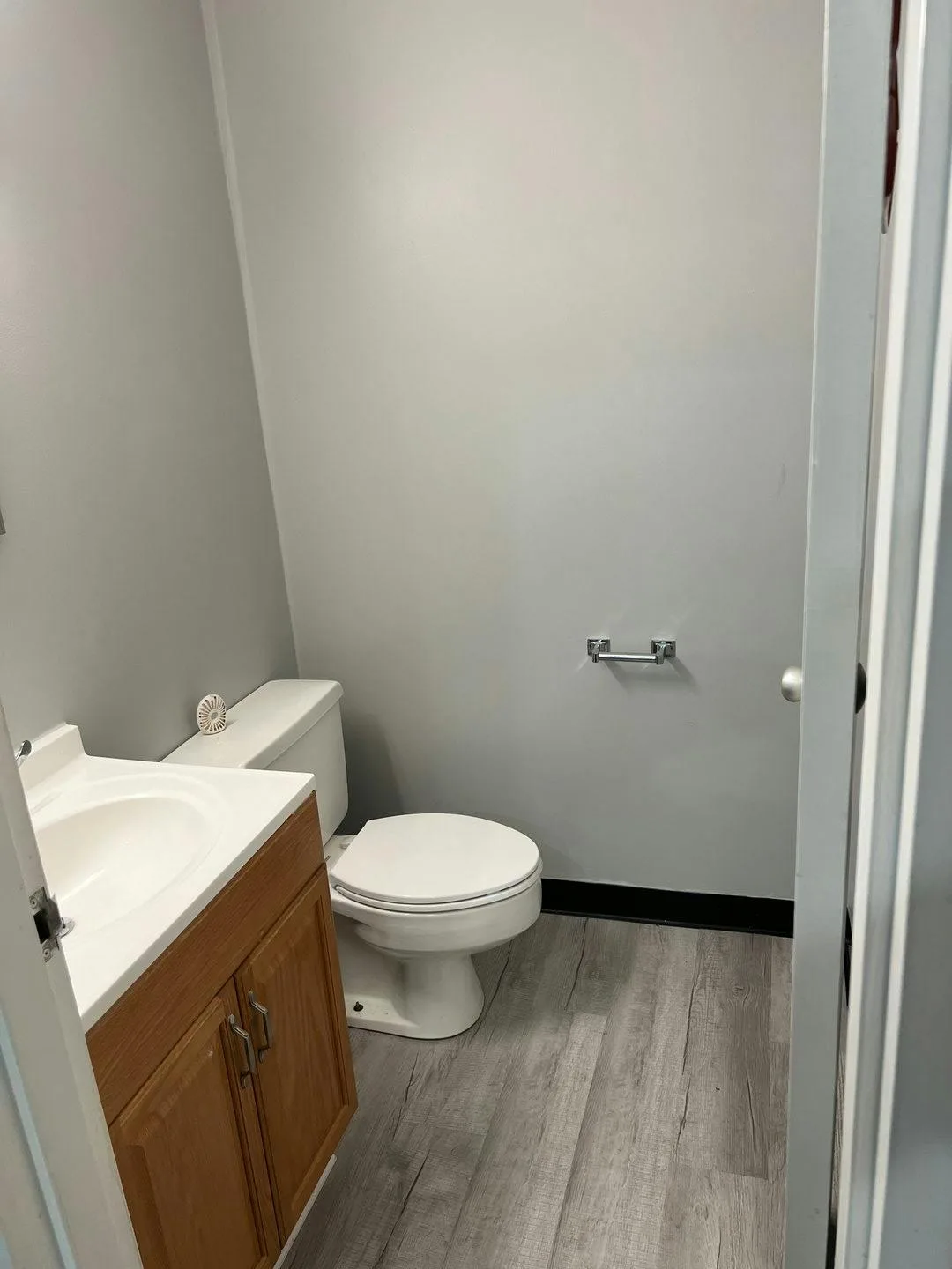 Renovated Medical and Commercial Office in Towson — 4