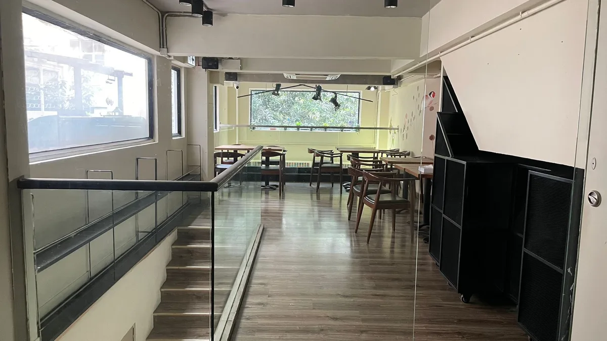 Restaurant Space Available for Lease in Central, 93 sqm, pop up store in Hong Kong, second interior view