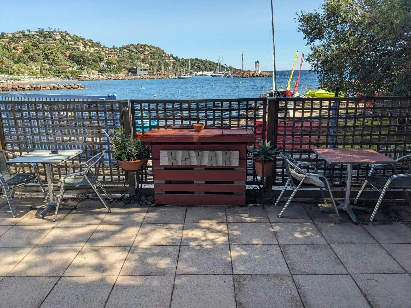 Restored Beachfront Loft in Théoule-sur-Mer — 4
