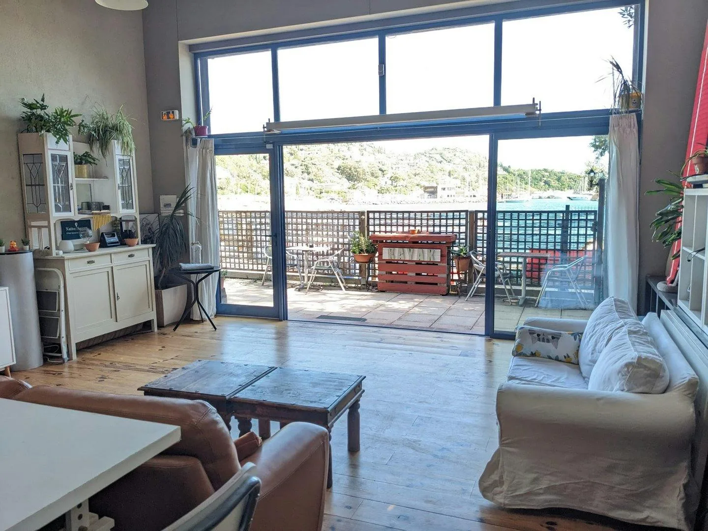 Restored Beachfront Loft in Théoule-sur-Mer — 5