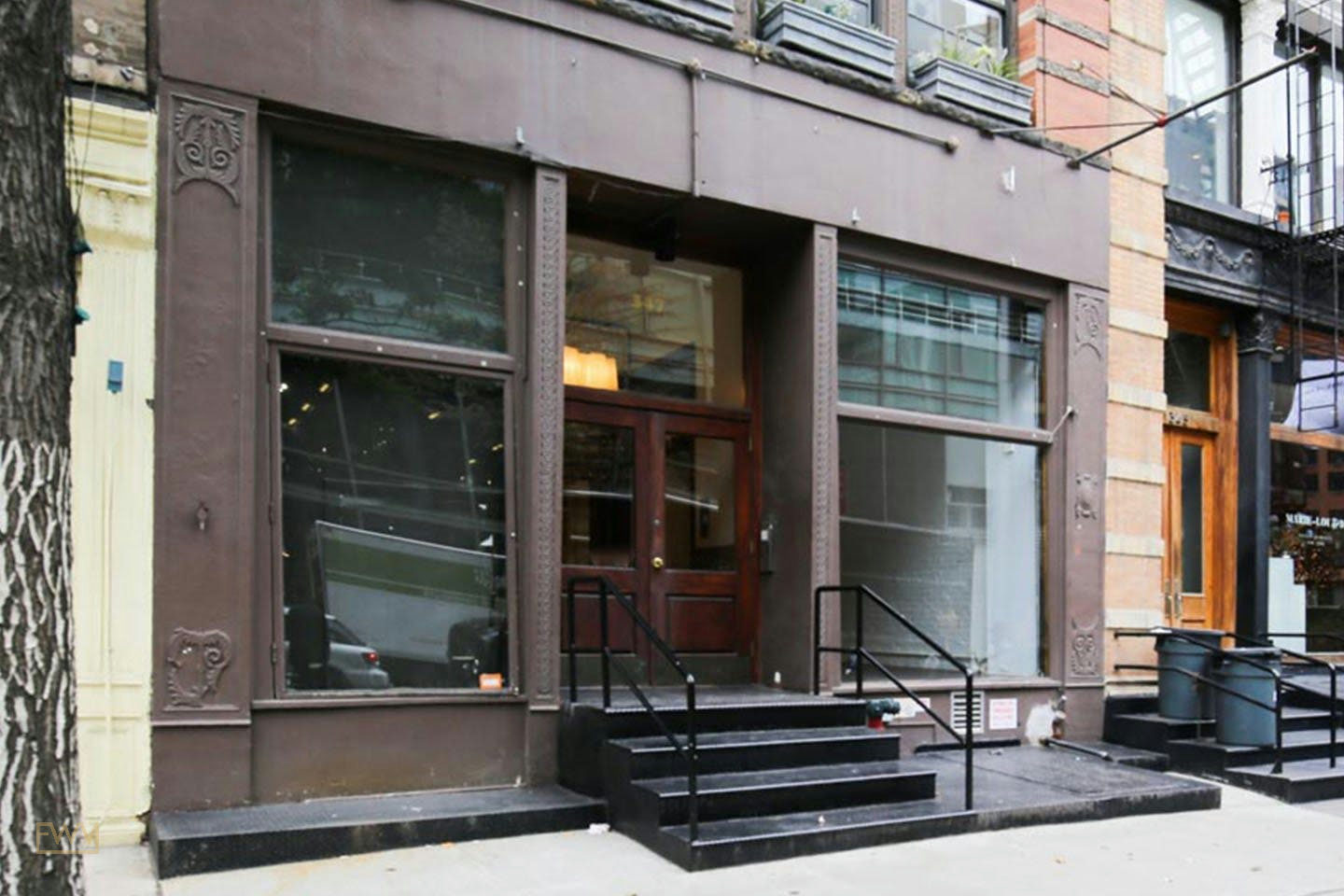 Retail and Event Space in West Soho, New York, 325 sqm, pop up store