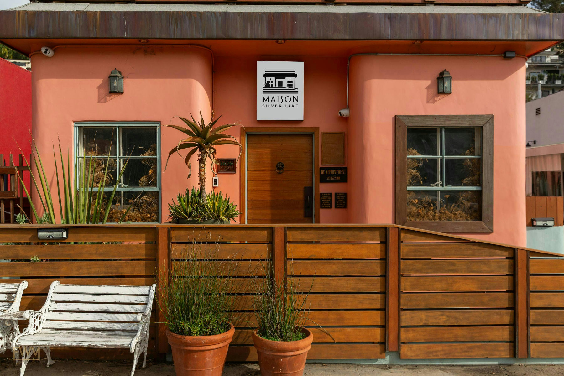 Retail and Event Venue on Silver Lake Boulevard, Los Angeles, 204 sqm, pop up store