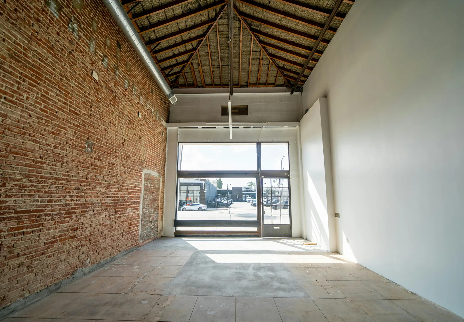 Retail and Gallery Space on West Sunset Boulevard — 3