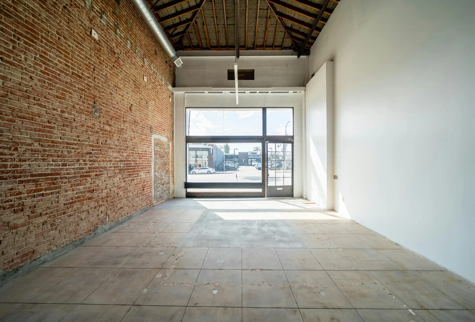 Retail and Gallery Space on West Sunset Boulevard — 4