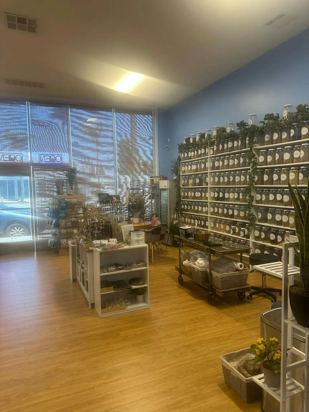 Retail and Office Space for Rent in Inglewood, California — 3