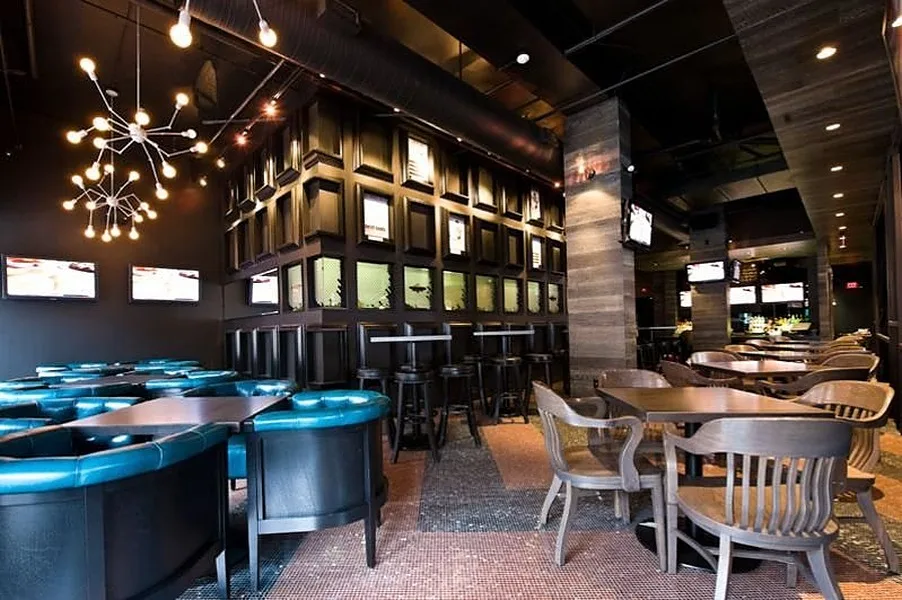 Retail and Restaurant Spaces in Historic Korn Walker Block, 403 sqm, retail activation, pop-up rental in Seattle, third inte…