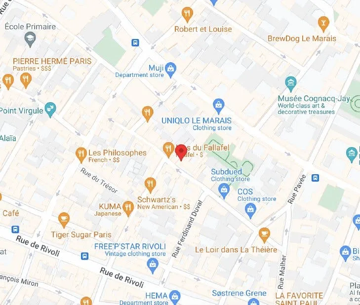 Retail Boutique for Rent on Rue des Rosiers, Paris — 2