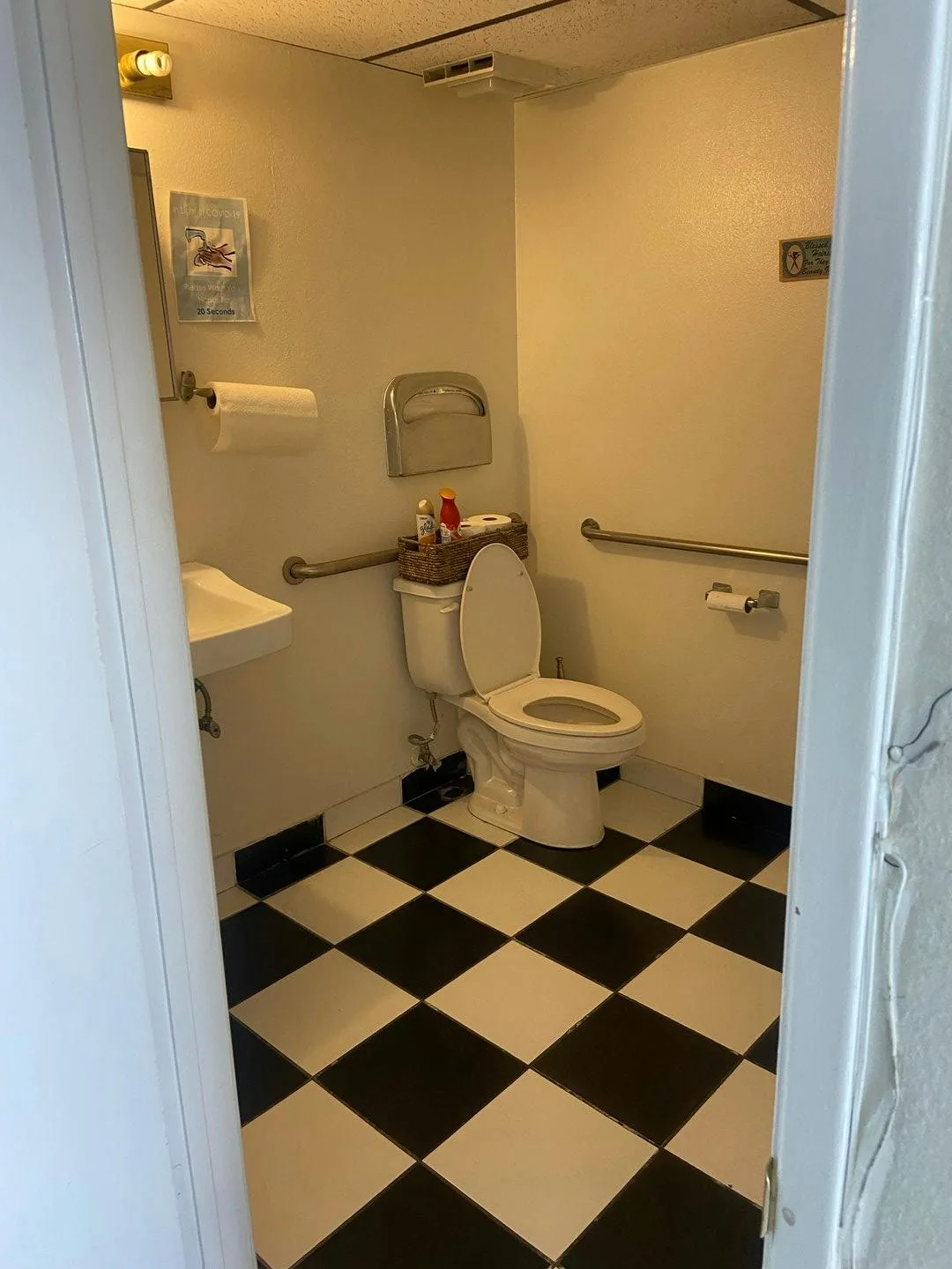 Retail Salon Booth Rental on West Foothill Boulevard — 3