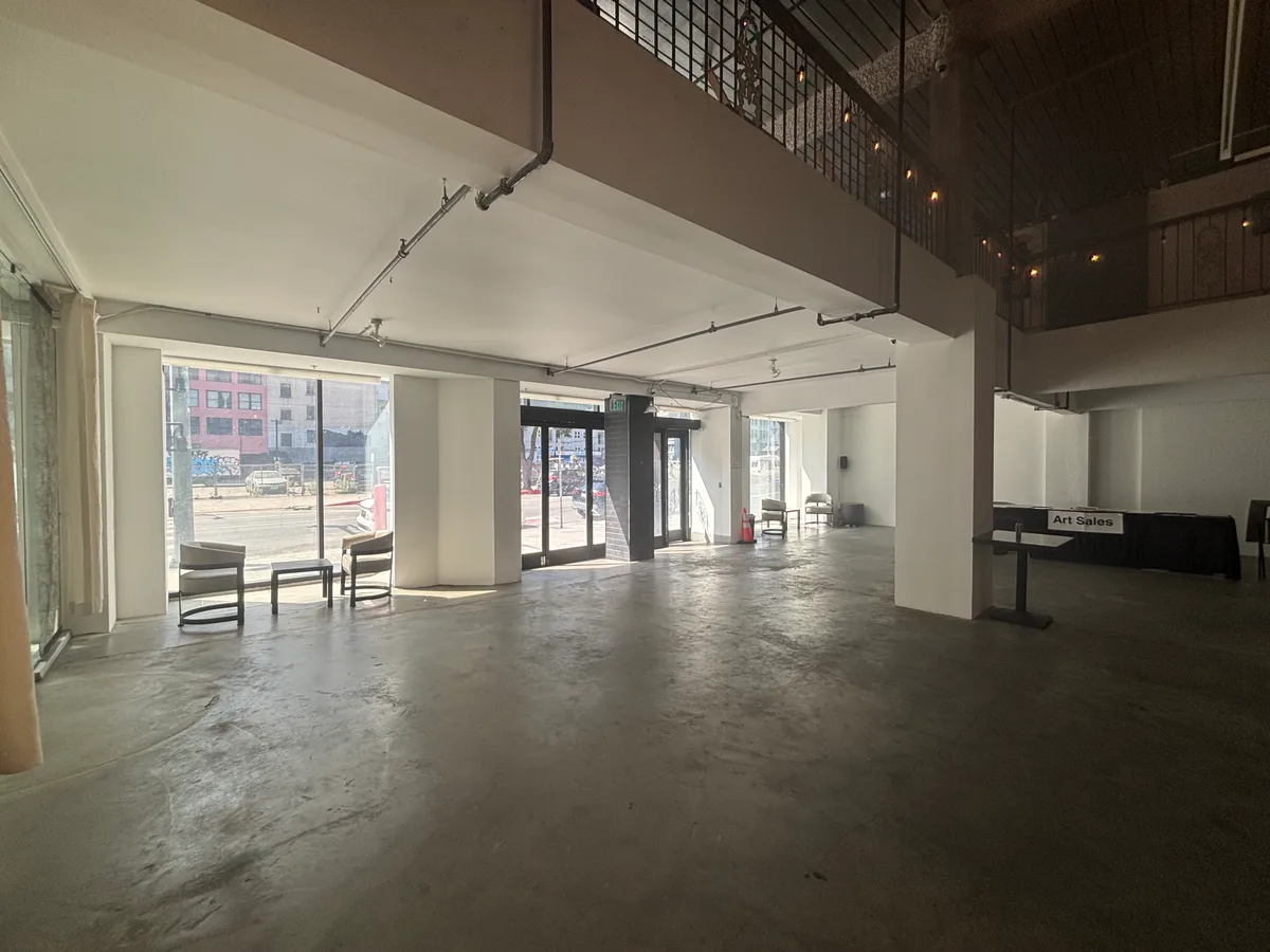 Retail Space Available for Coffee Vendor in Historic Core, 47 sqm, pop up store in Los Angeles, interior view