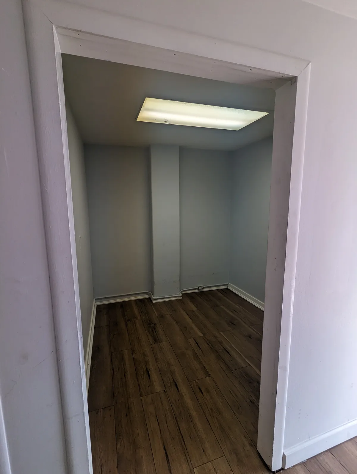 Retail Space for Boutique or Gallery in Central Michigan, 93 sqm, art exhibition, pop-up rental in Michigan City, additional…