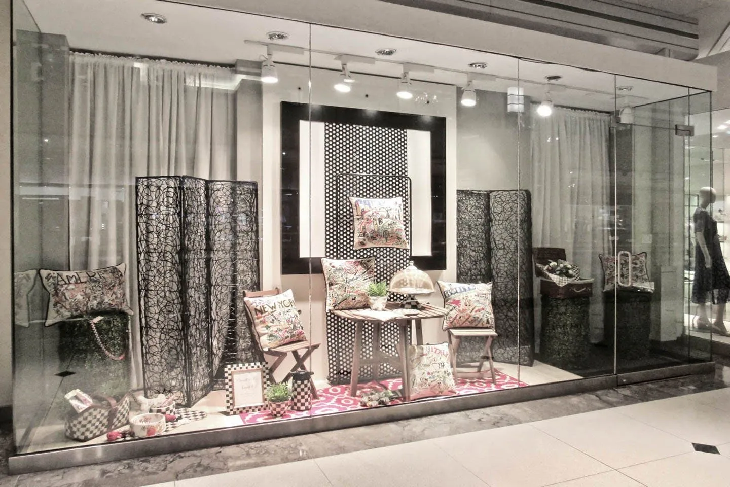 Retail Space for Events and Pop-Up Stores in Chicago