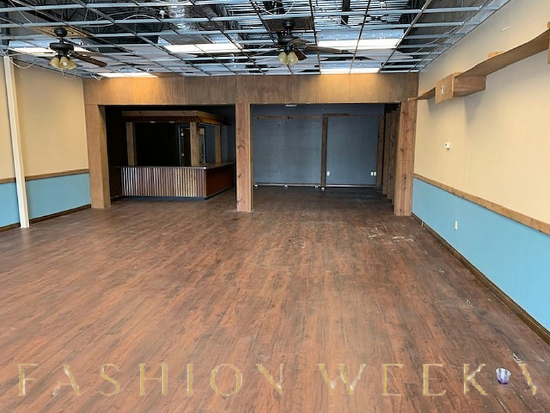 Retail Space in Market-Dominant Center, 186 sqm, retail activation, pop-up rental in Brooksville, second interior view