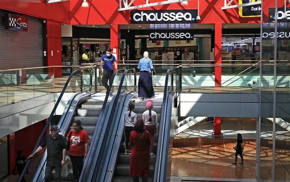Retail Space in Porte Jeune Mulhouse Shopping Center — 2