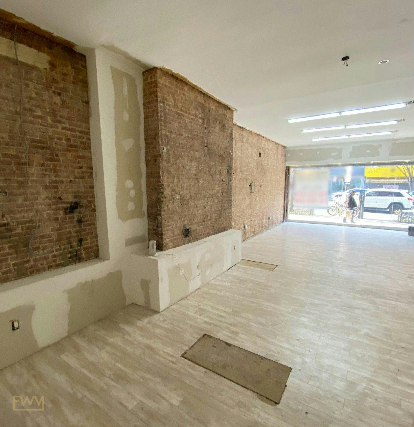 Retail Space on Columbus Avenue, Upper West Side, 93 sqm, pop up store in New York
