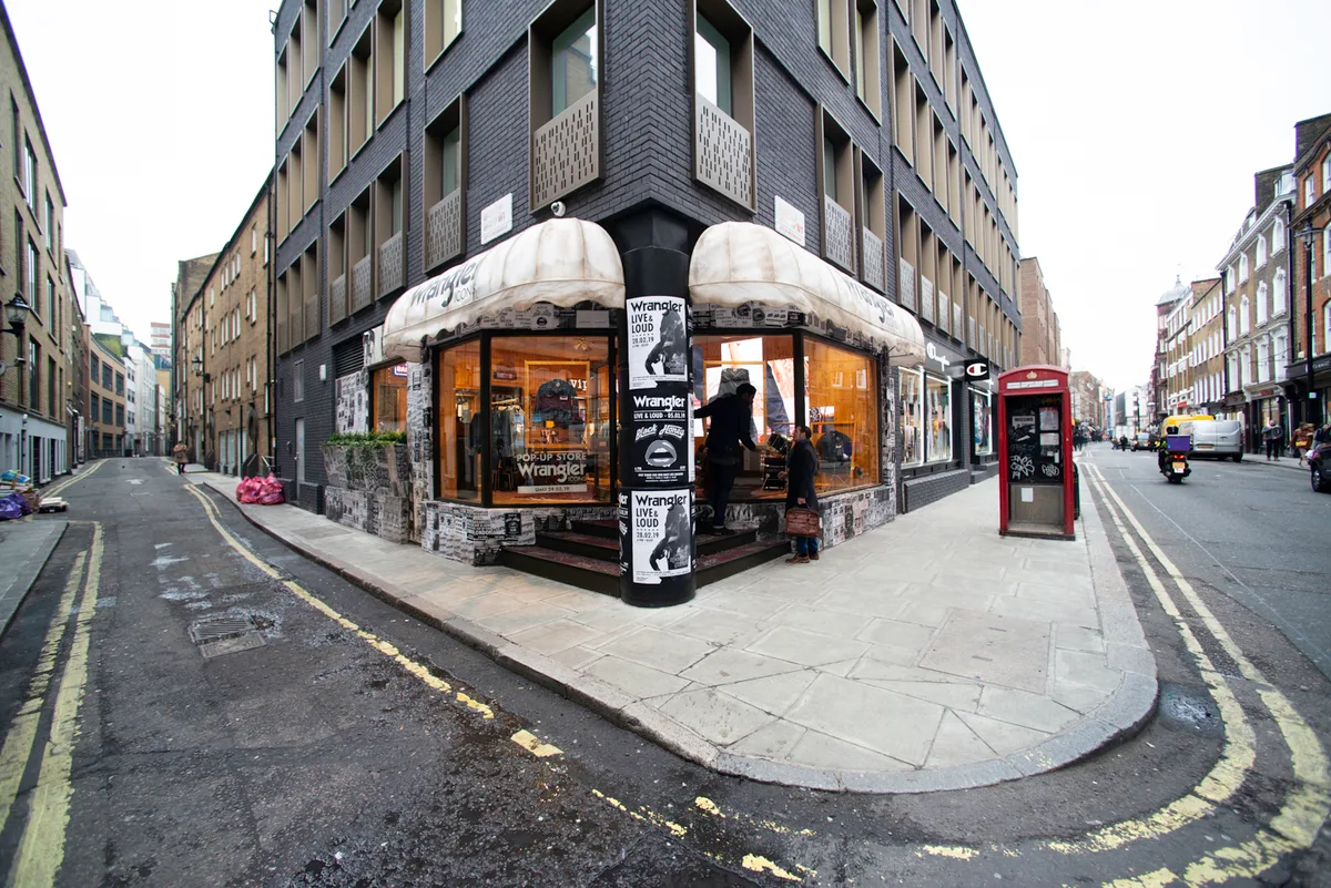 Retail Space with Excellent Frontage in Soho, 70 sqm, pop up store in London