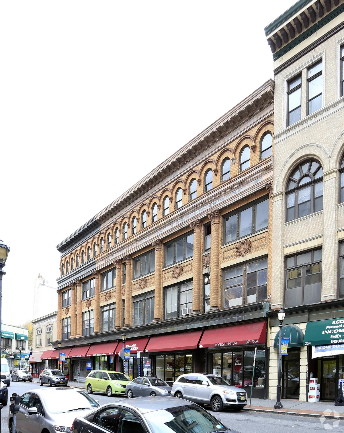 Retail Space with Full Basement in Getty Square, Yonkers, 131 sqm, retail activation, pop-up rental, interior view