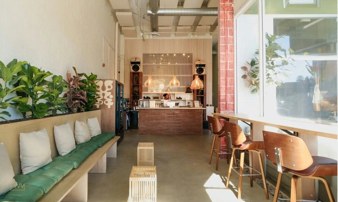 Retail Store and Coffee Shop on Melrose Avenue, 139 sqm, pop up store in Los Angeles