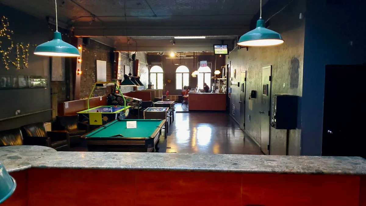 Rivoli Nightclub and Live Music Bar for Sale, 929 sqm, live performance, pop-up rental in Toronto