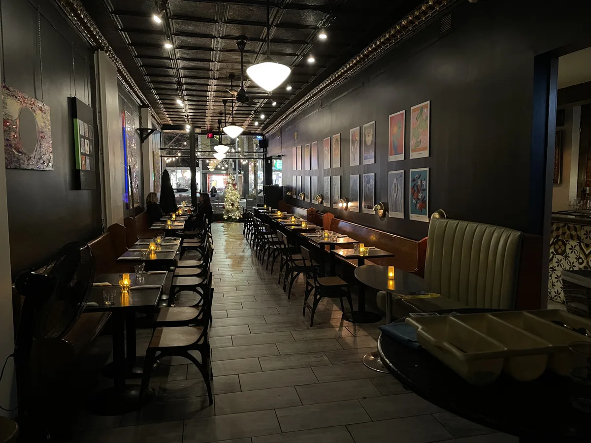 Rivoli Nightclub and Live Music Bar for Sale, 929 sqm, live performance, pop-up rental in Toronto, interior view