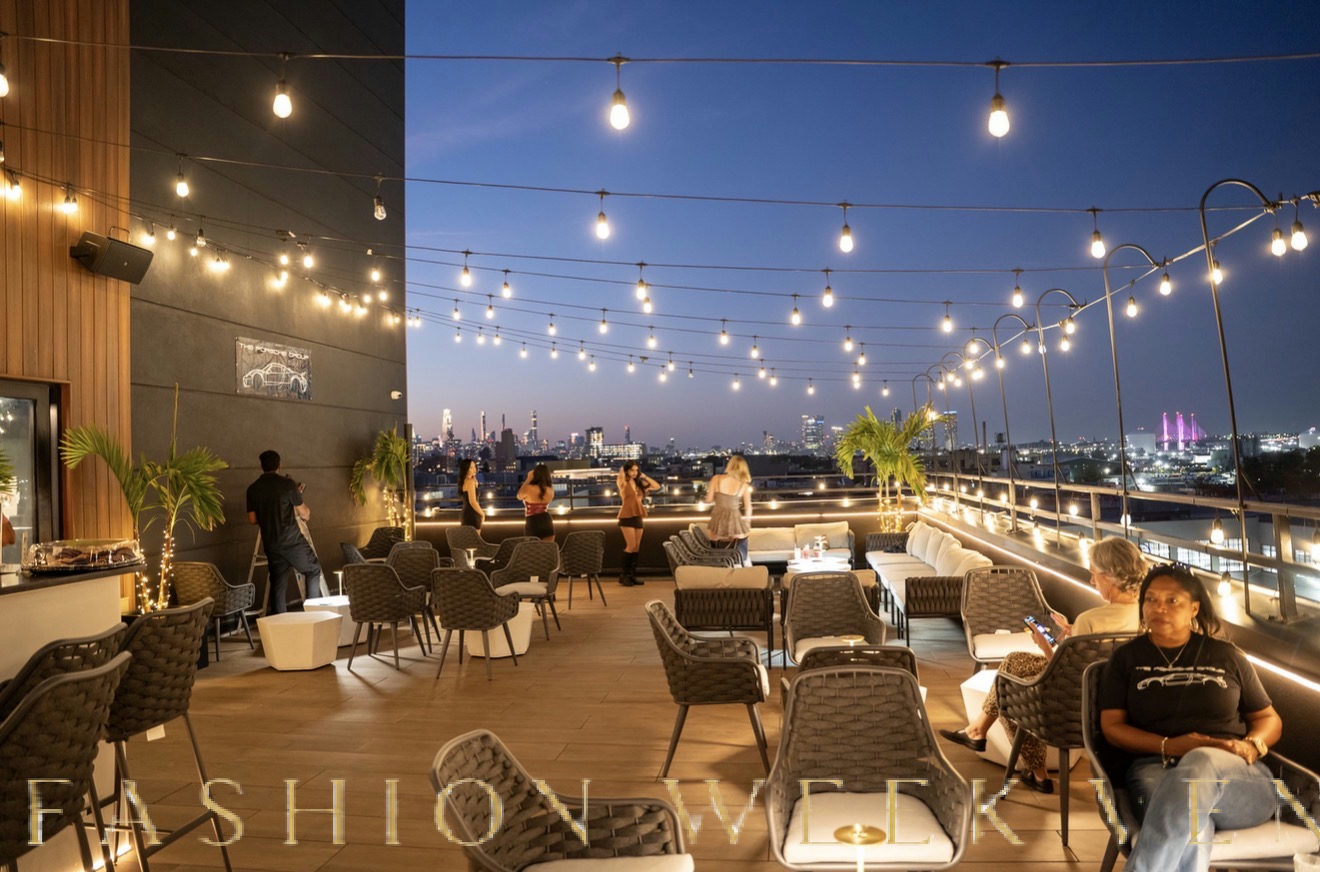 Rooftop Bar with Stunning Views in Bushwick, Brooklyn, 139 sqm, pop up store, interior view