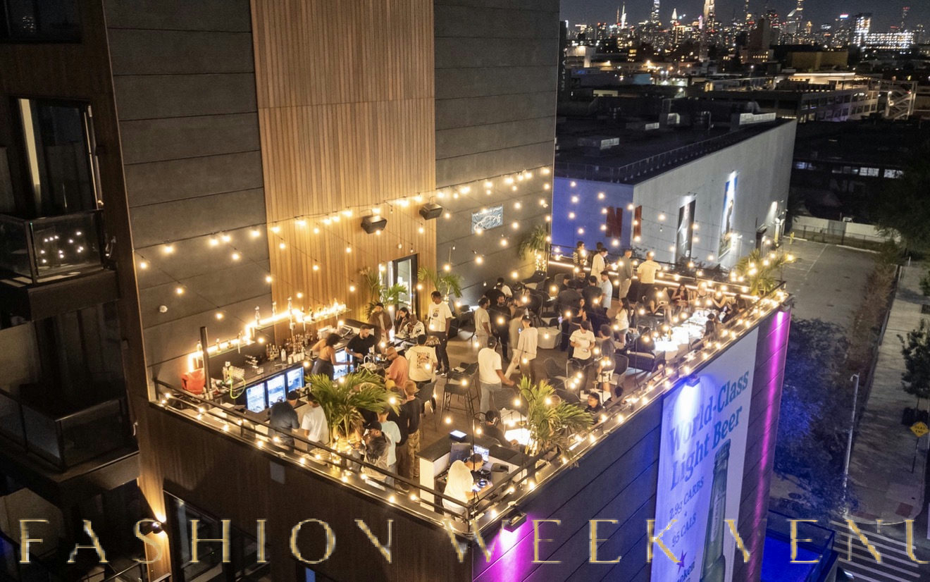 Rooftop Bar with Stunning Views in Bushwick, Brooklyn, 139 sqm, pop up store, second interior view