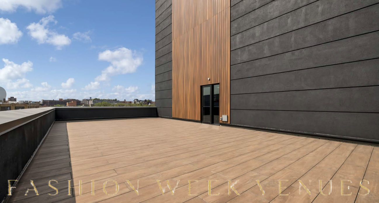 Rooftop Bar with Stunning Views in Bushwick, Brooklyn, 139 sqm, pop up store, third interior view