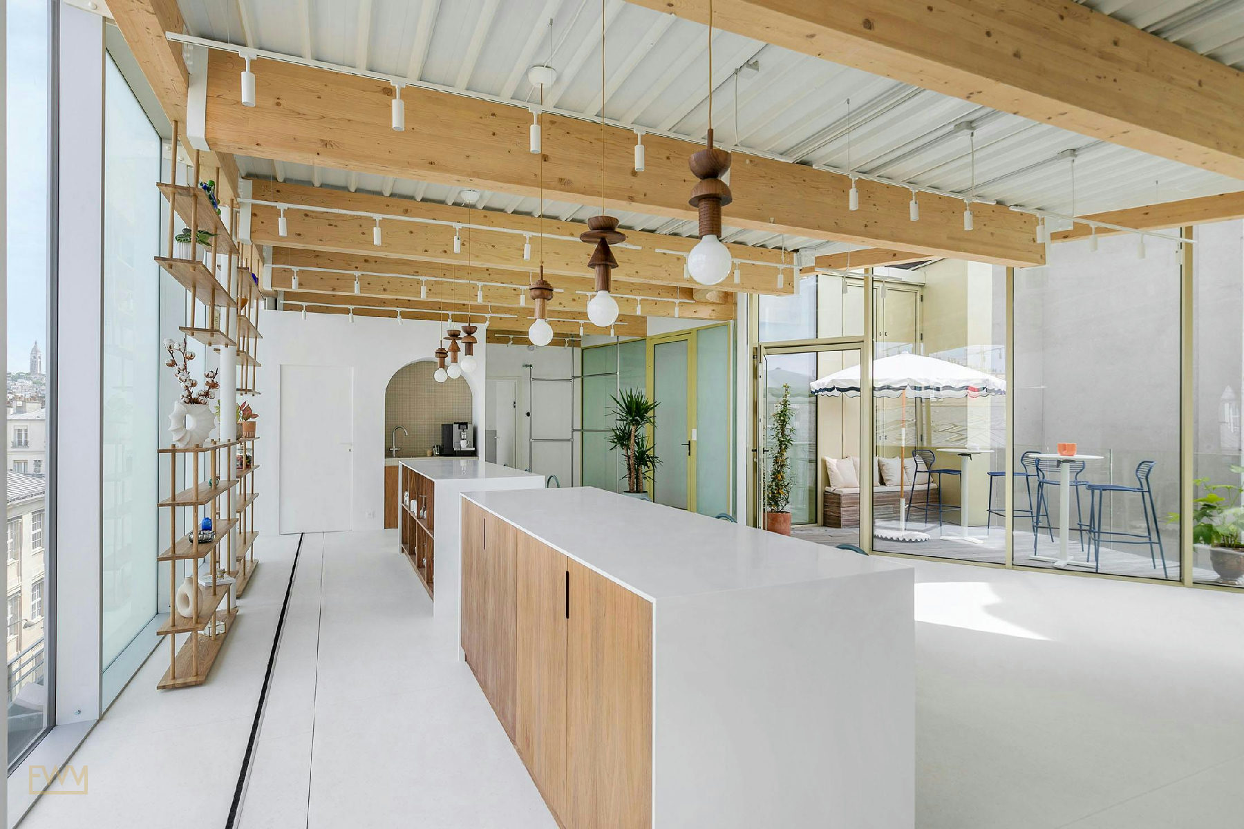 Rooftop Commercial Space in Paris 8th Arrondissement