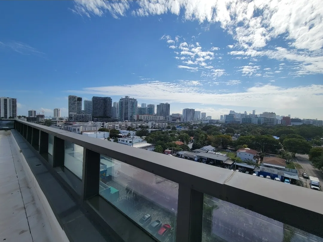 Rooftop Space for Photographic Opportunities, 929 sqm, photo shoot, pop-up rental in Miami, additional interior view
