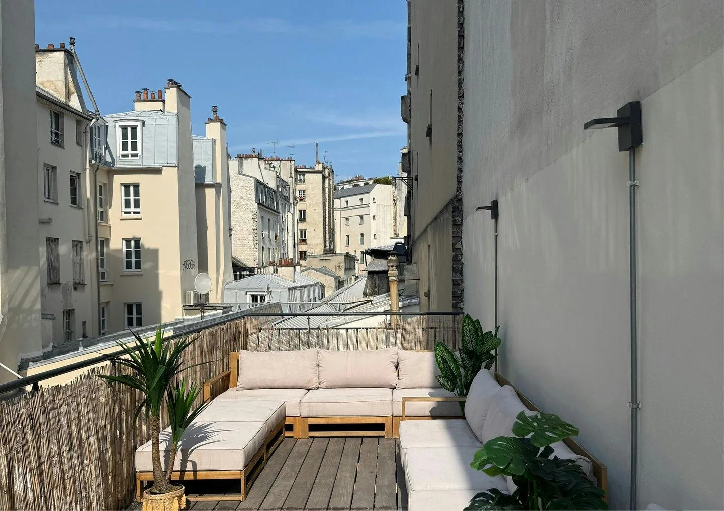 Rooftop Terrace on Passage du Caire, Paris — 3