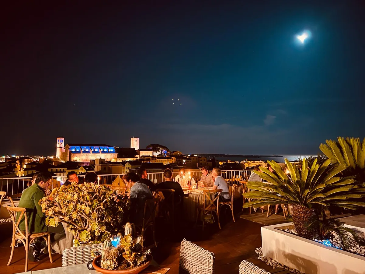 Rooftop Venue with 360-Degree View in Cannes, 150 sqm, private event, pop-up rental, third interior view