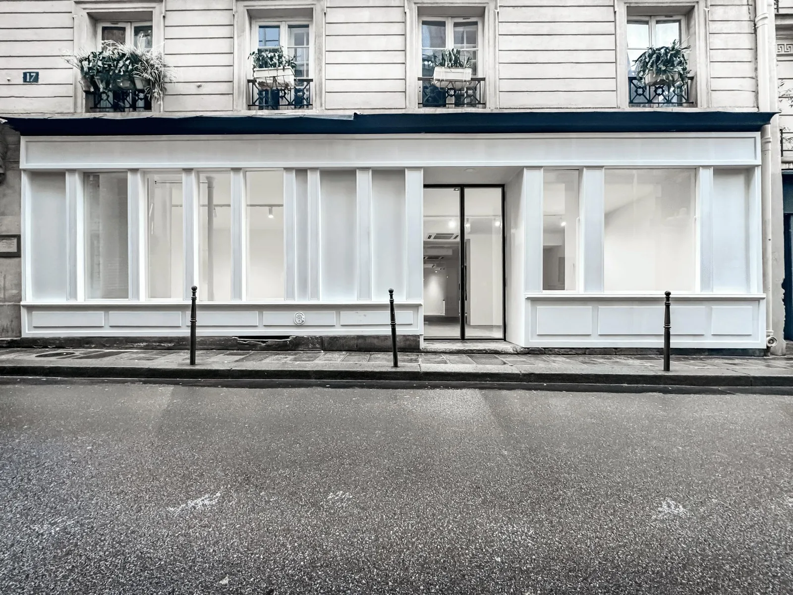Rue Chapon Showroom in Le Marais, Paris