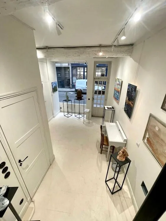 Rue de Bourgogne Pop Up Boutique in Paris — 3