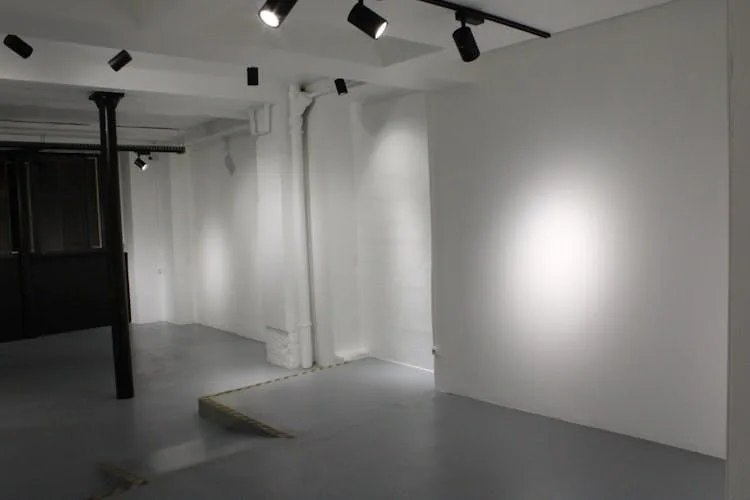 Rue Neuve Popincourt Showroom and Studio in Paris — 4