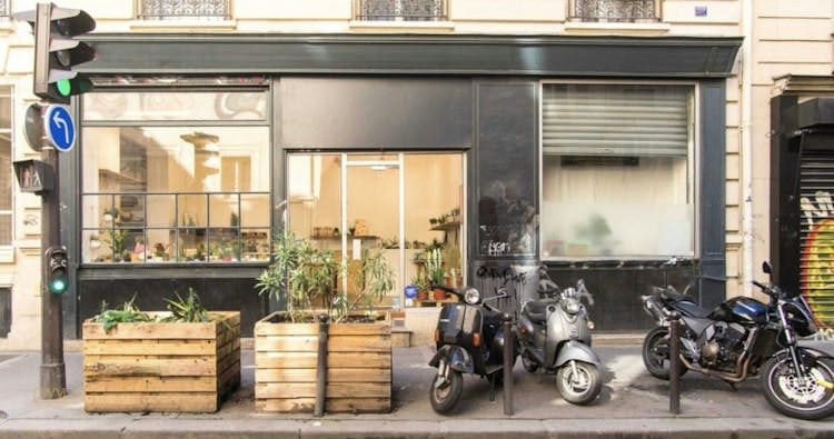 Rue Petites Ecuries Paris Pop Up Boutique, 62 sqm, pop up store