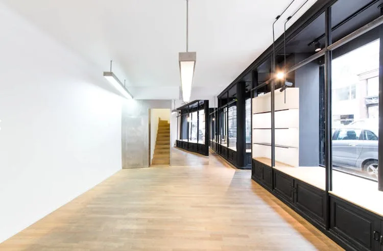 Rue Saint Roch Pop Up Boutique in Paris — 4