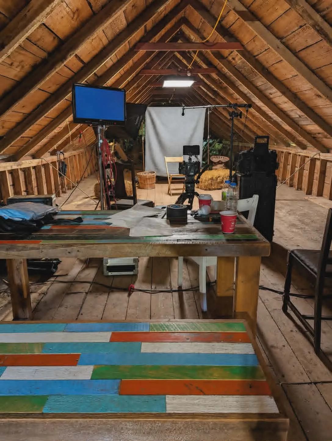 Rustic Barn Loft for Photography and Film Productions, 112 sqm, photo shoot, pop-up rental in Hinchinbrooke, interior view