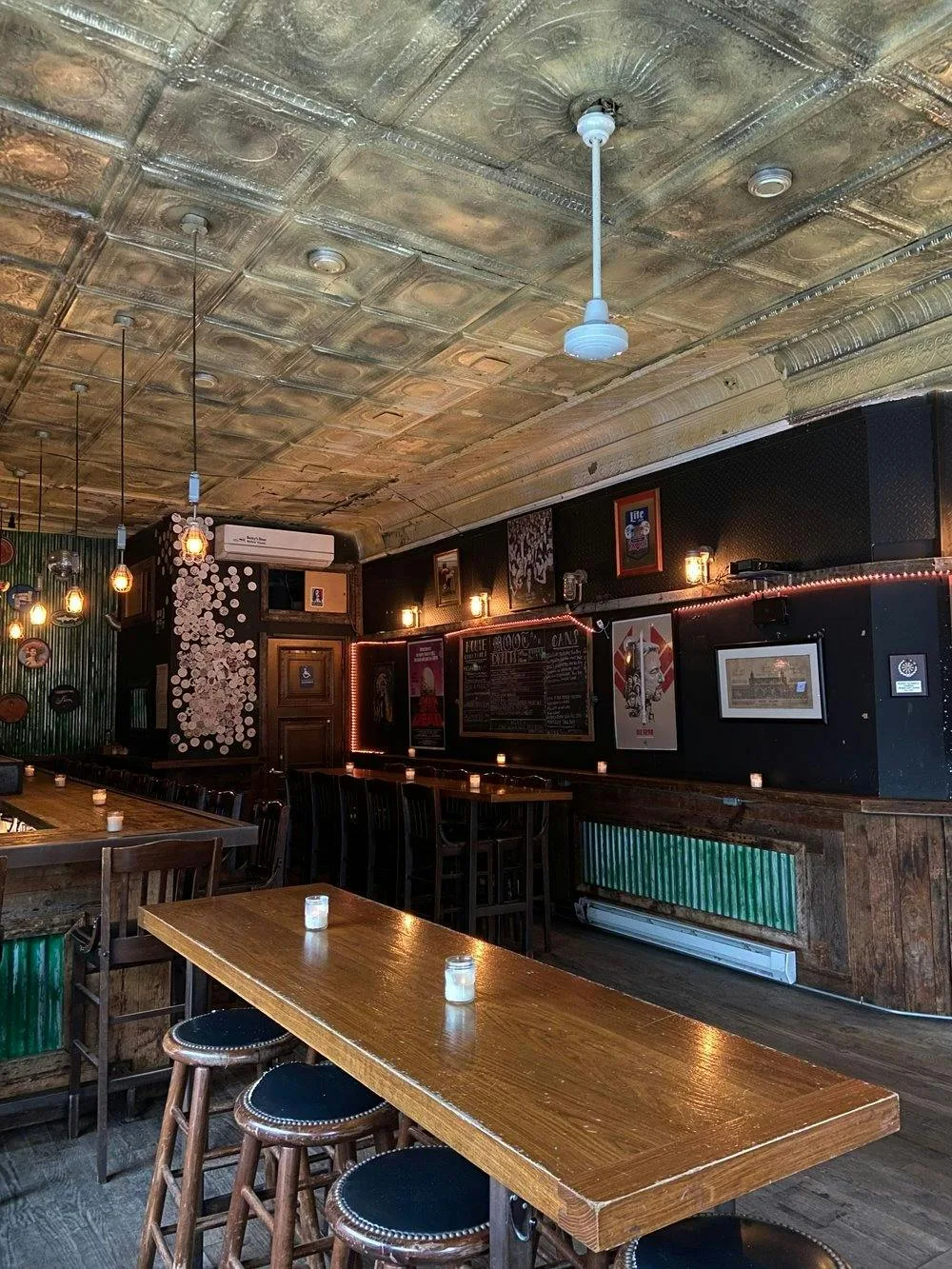 Rustic Corner Bar in Clinton Hill, Brooklyn — 4