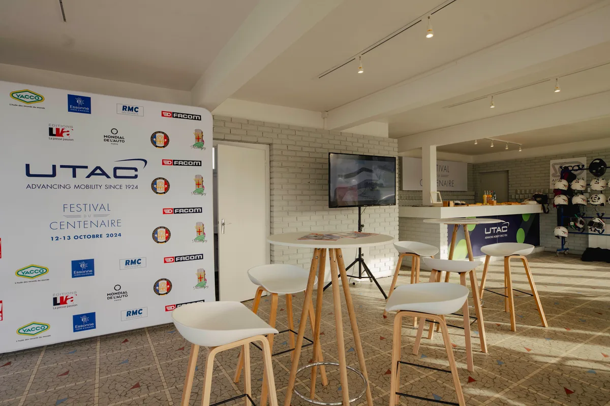 Salle de réunion ou espace événementiel parfait, 80 sqm, networking event, pop-up rental in Linas, second interior view