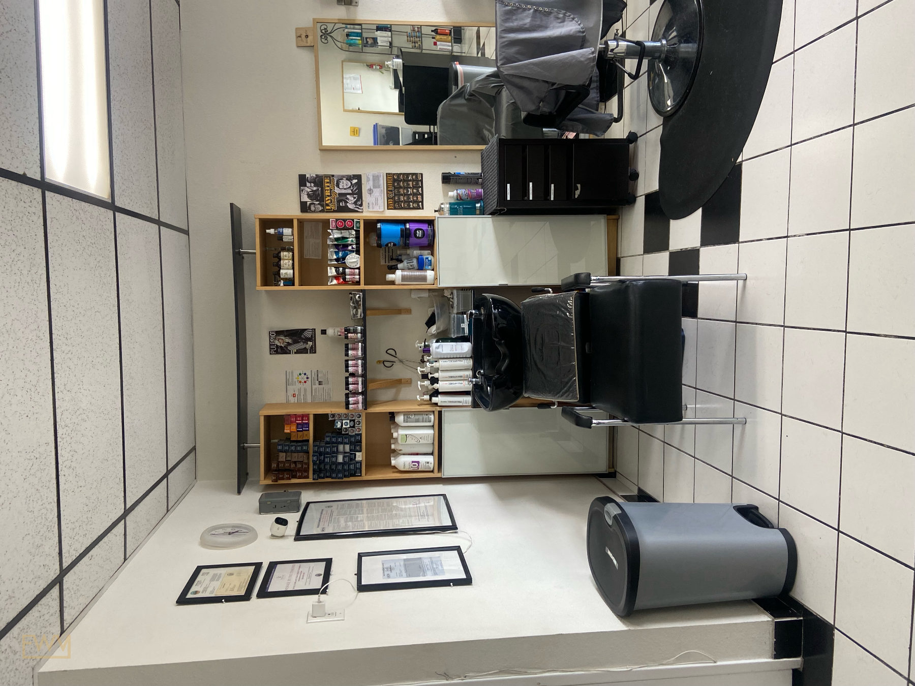 Salon Booth Rental Opportunity in Monrovia, 93 sqm, retail activation, pop-up rental
