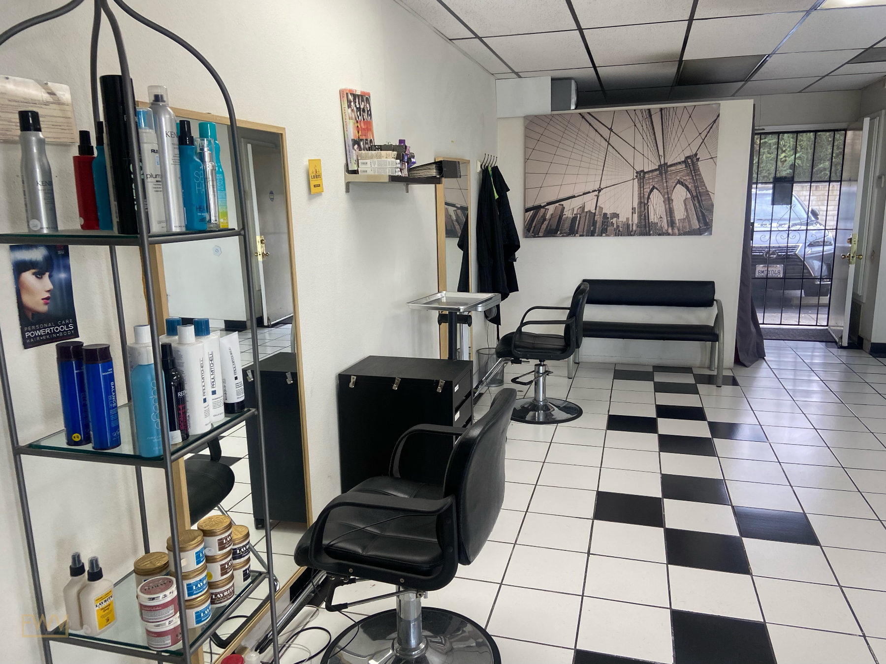 Salon Booth Rental Opportunity in Monrovia, 93 sqm, retail activation, pop-up rental, interior view