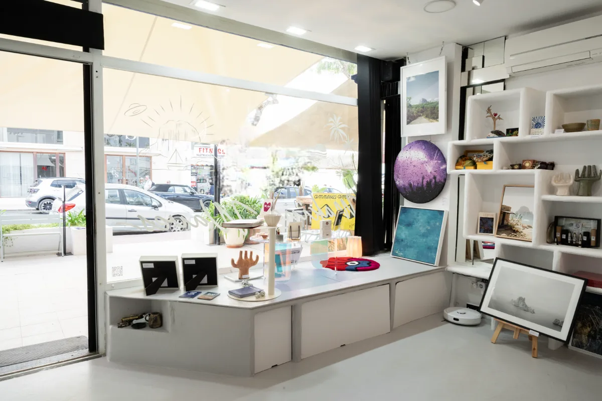Seaside Blank Canvas Space in Santa Eulalia, 45 sqm, pop up store in Santa Eulària des Riu, interior view