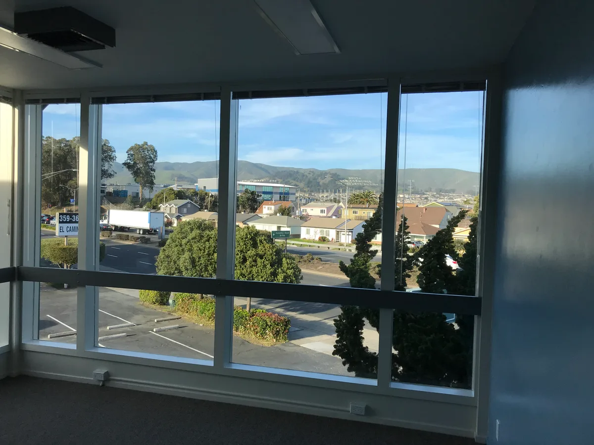 Second Floor Office Suite with Spacious Rooms, 56 sqm, retail activation, pop-up rental in South San Francisco, additional i…