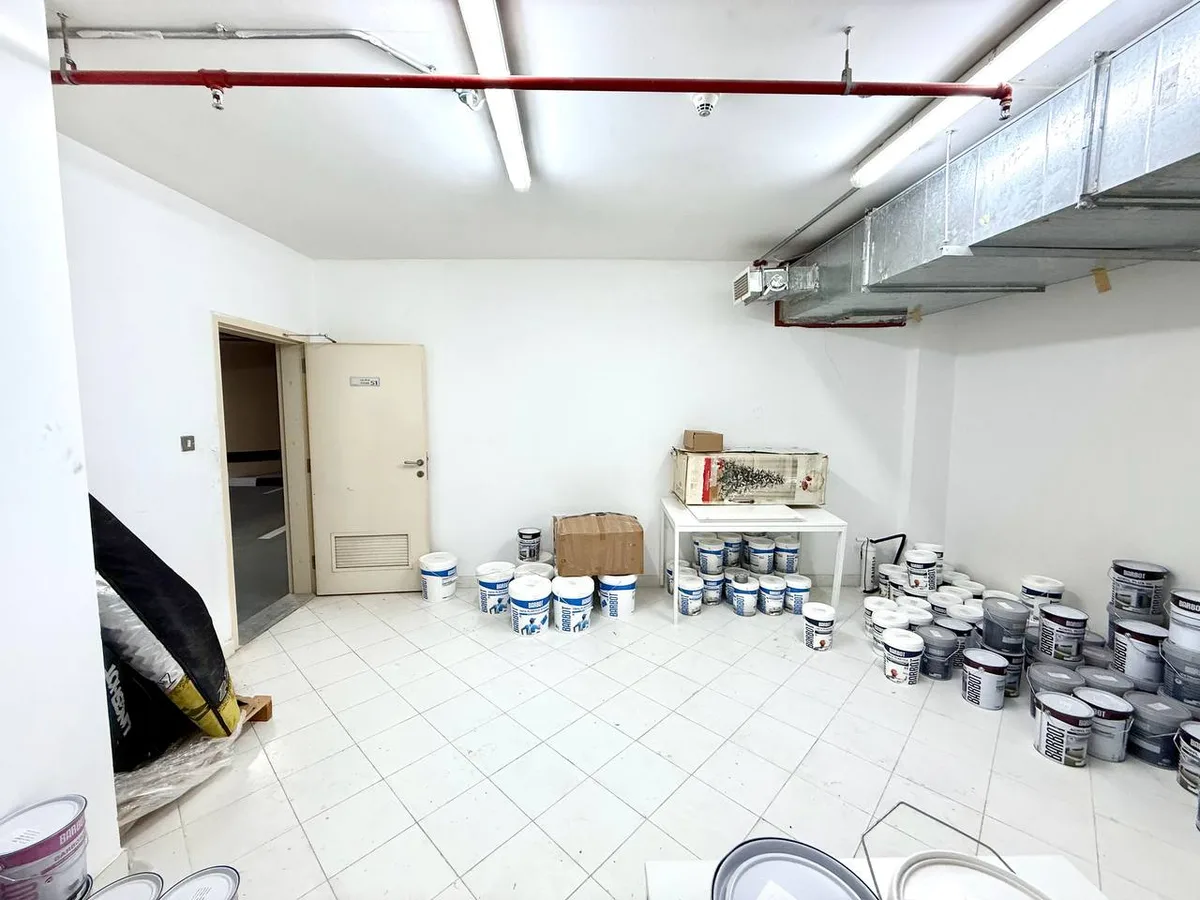 Secure 30 Sqm Warehouse for Rent in JLT, Dubai, retail activation, pop-up rental