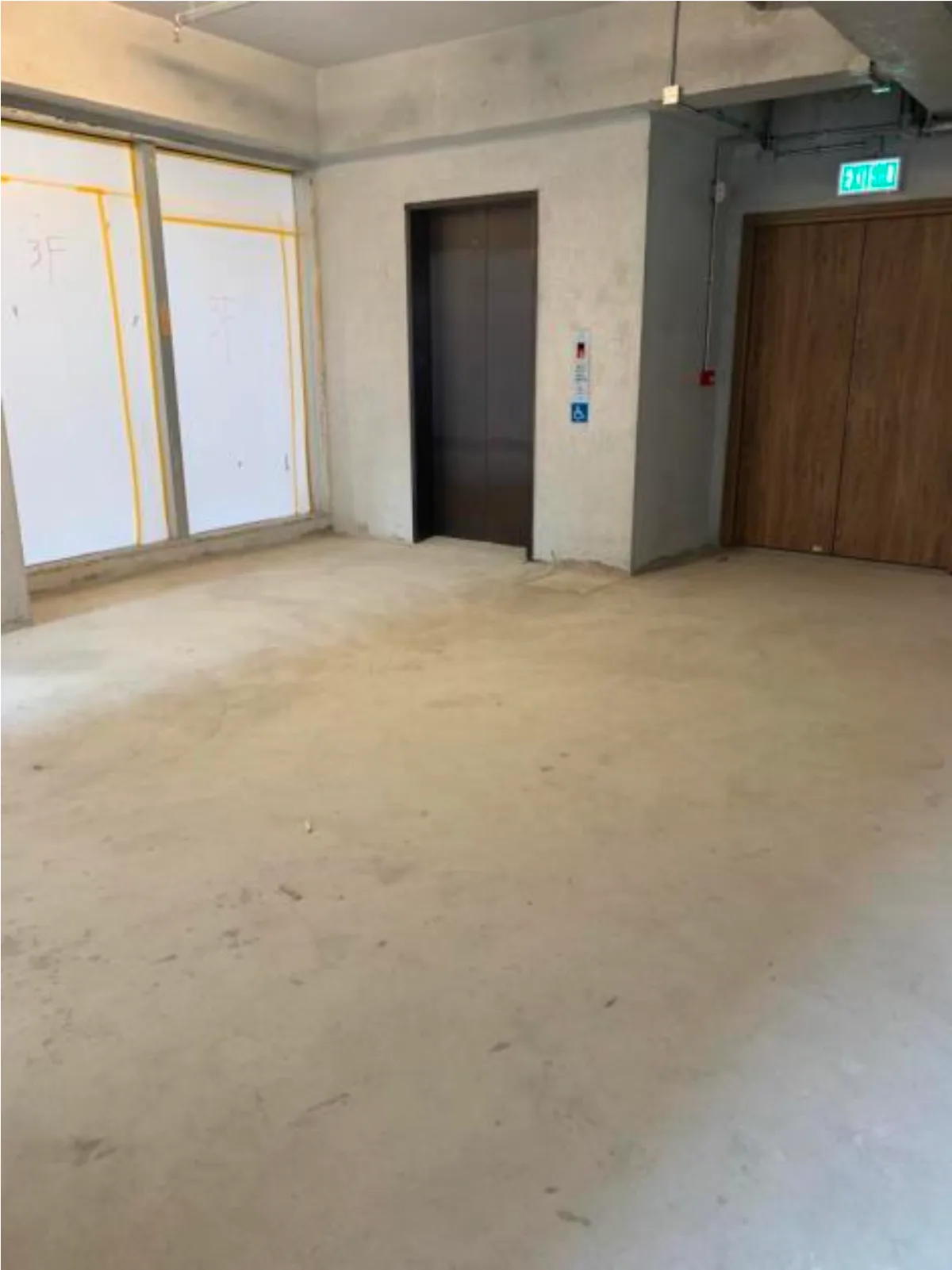Semi-Retail Space for Lease in Yau Tsim Mong District, 337 sqm, retail activation, pop-up rental in Hong Kong, interior view