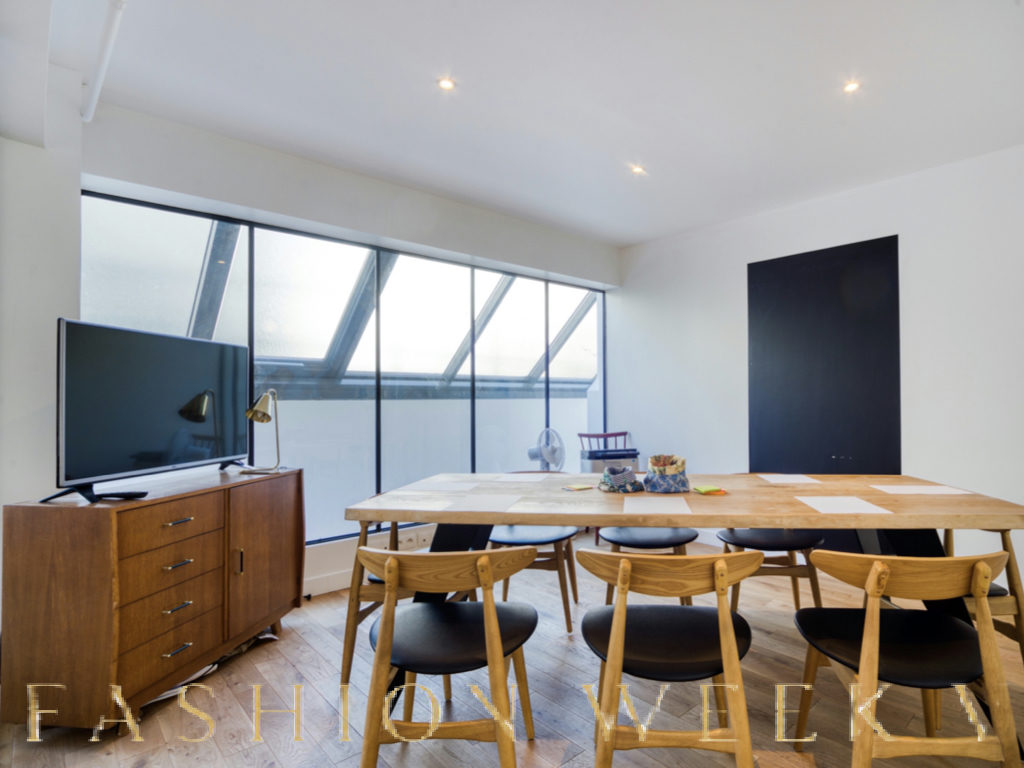 Seminar House in the Heart of Paris, 126 sqm, showroom presentation, pop-up rental, additional interior view